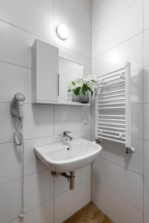 Hotel A4 Wroclaw - Bielany Bielany Wrocławskie Eksteriør bilde